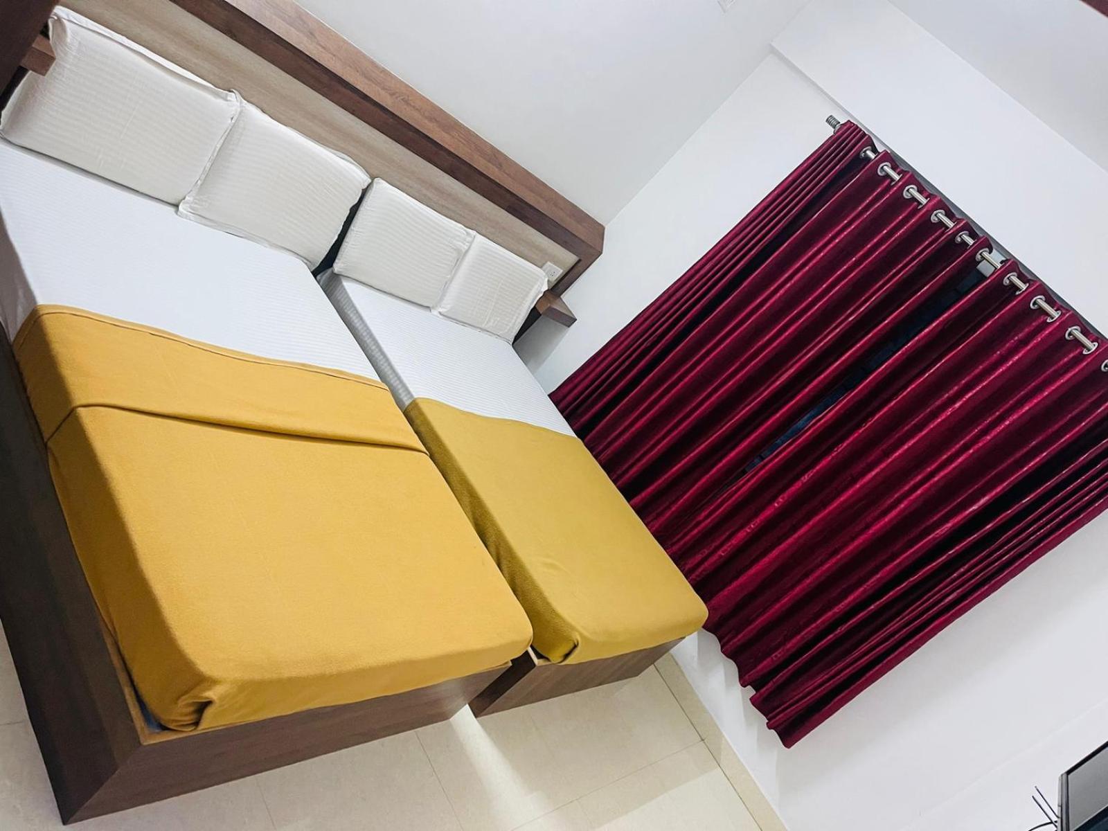 B Six Hotel Bangalore Exterior photo