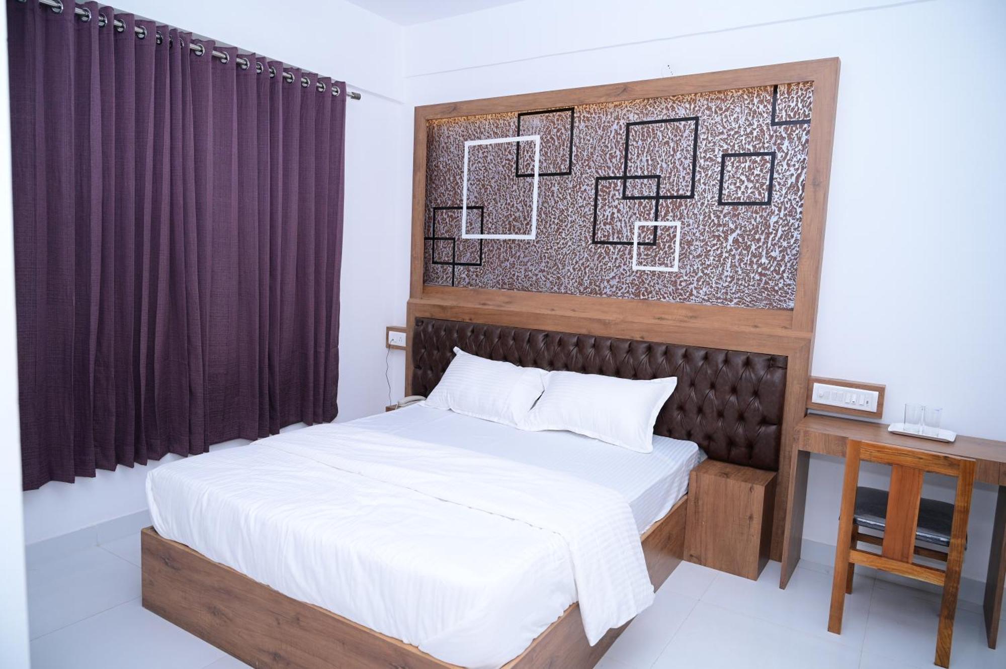 B Six Hotel Bangalore Exterior photo