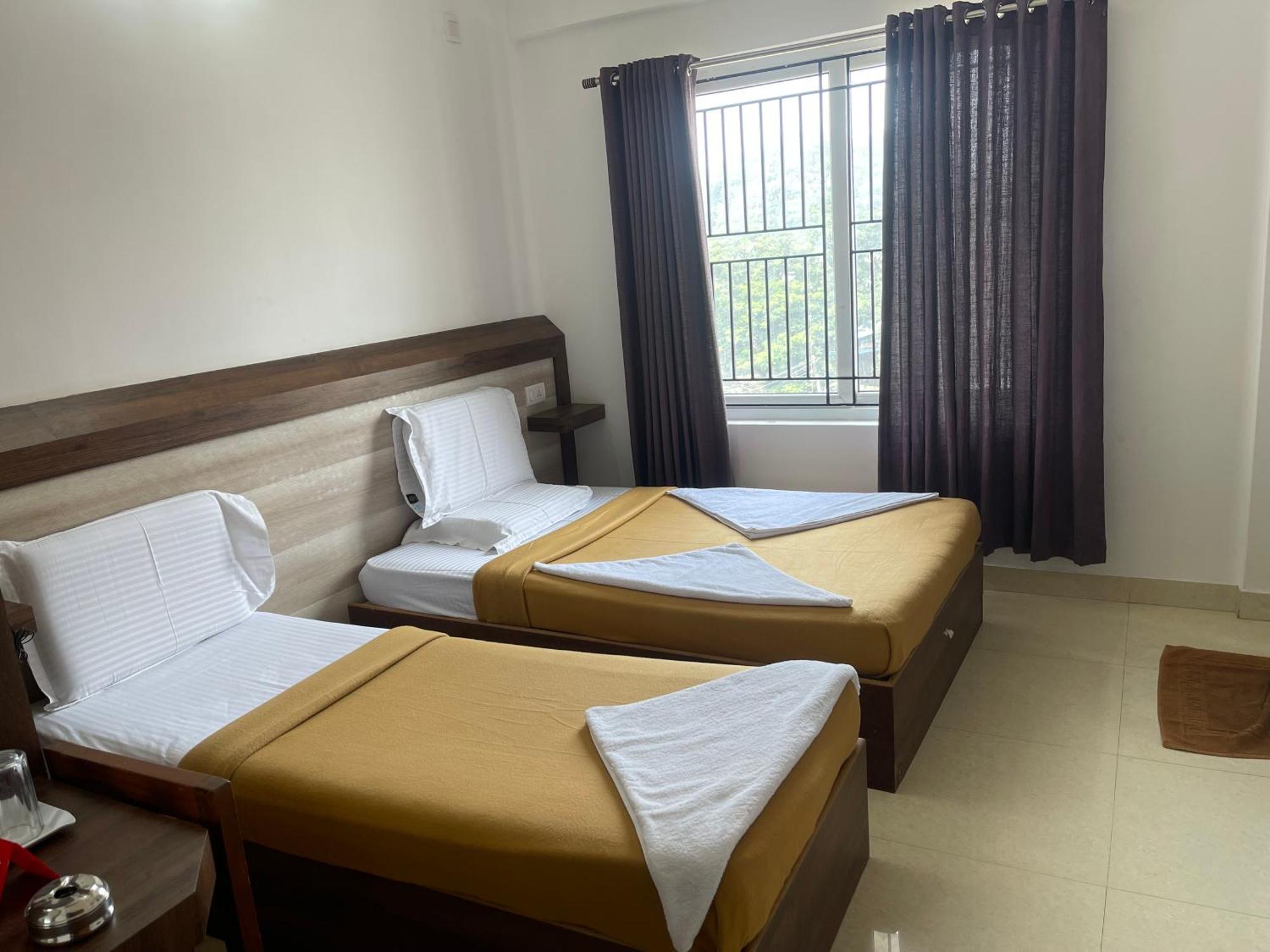 B Six Hotel Bangalore Exterior photo